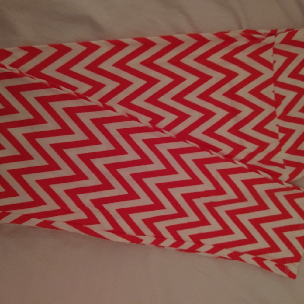 Tc htf lularoe Chevron leggings